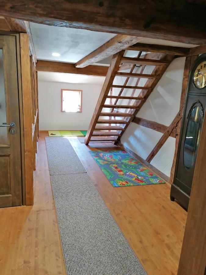 Pferdehof Am Burgsberg, Ferienzimmer, Monteurzimmer *